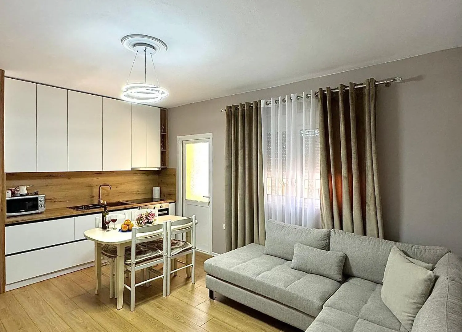 Nefis Apartament Berat Albania